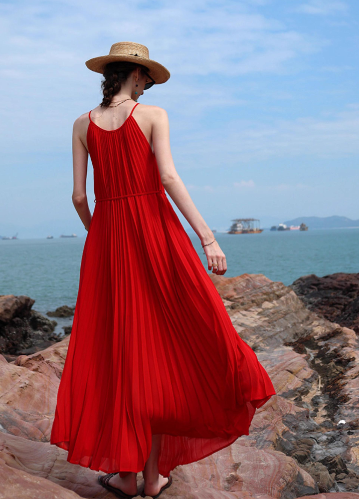 Woman Red Halter Neck Pleats Long Dress CDR090