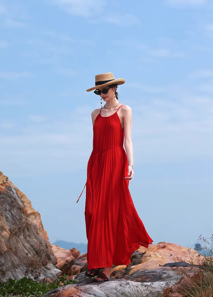 Woman Red Halter Neck Pleats Long Dress CDR090