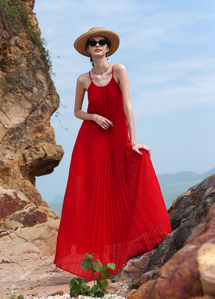 Woman Red Halter Neck Pleats Long Dress CDR090