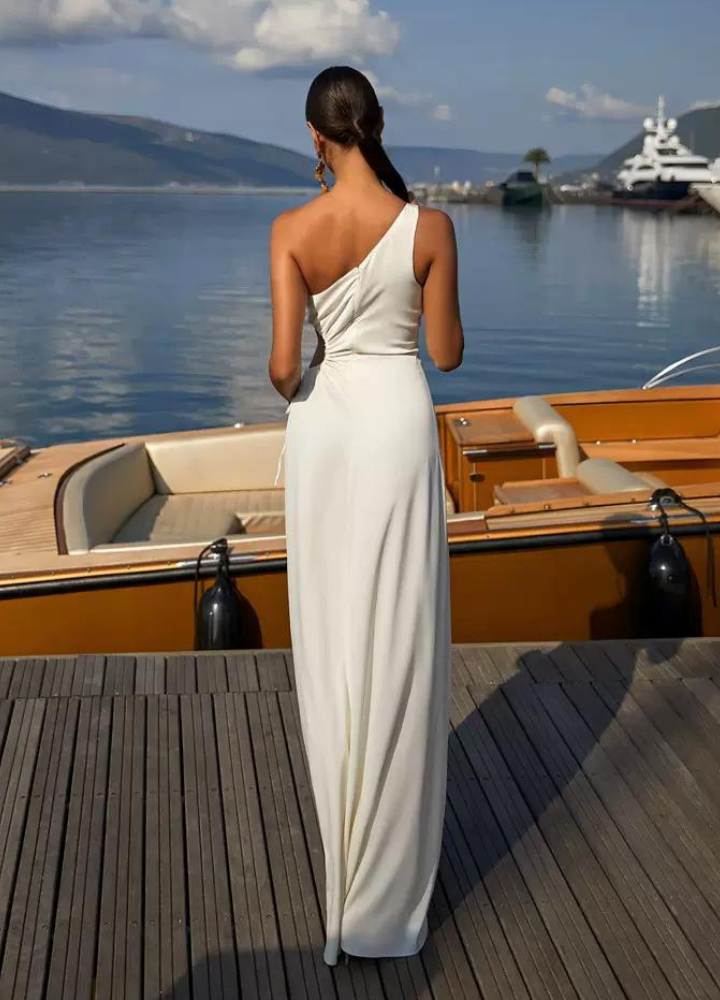 Woman Backless One Shoulder Waist Cut Long Dress CDR081