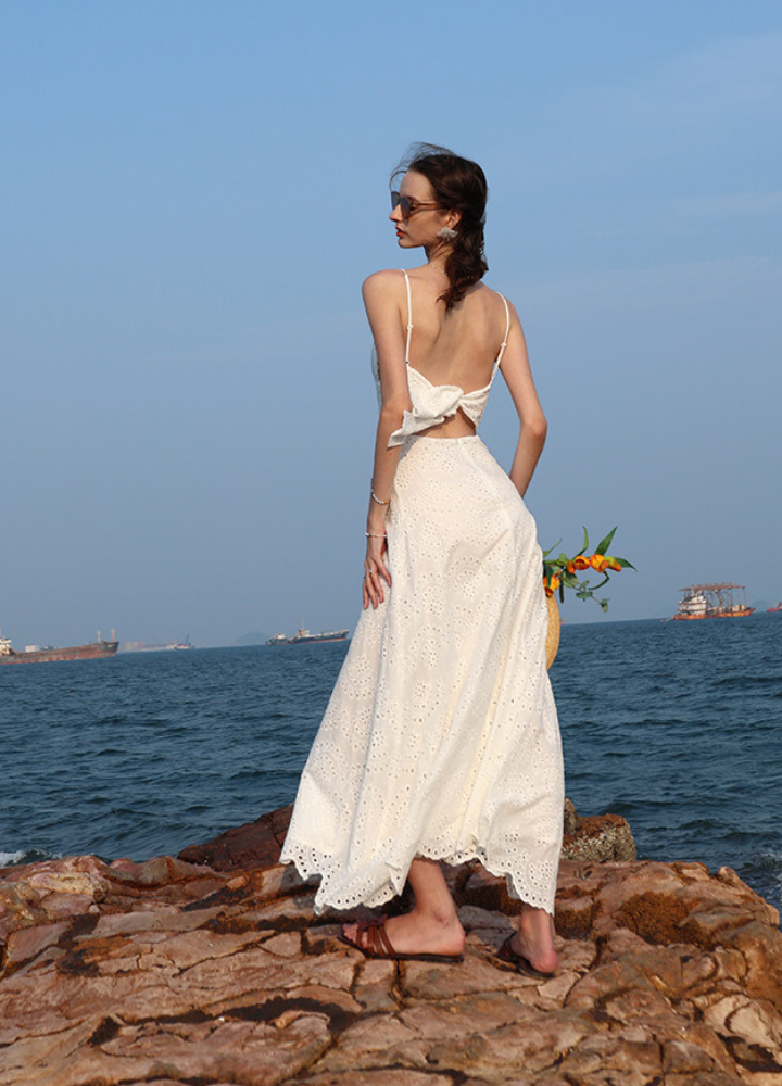 Woman White Back cut Scallop Lace Long Dress CDR098