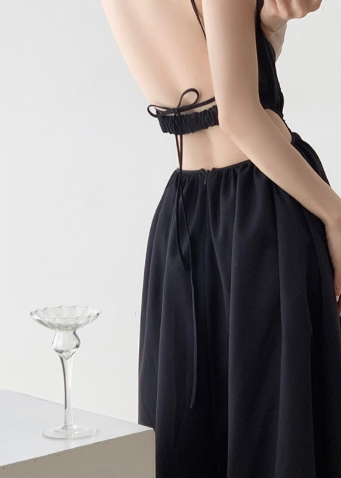 Woman Aline Back Open Dress CDR020