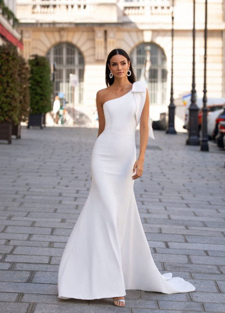 Woman White One Shoulder Ribbon Mermaid Dress CDR075