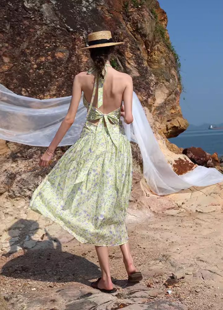 Woman Green Floral Ribbon Halter Neck Flare Dress CDR101