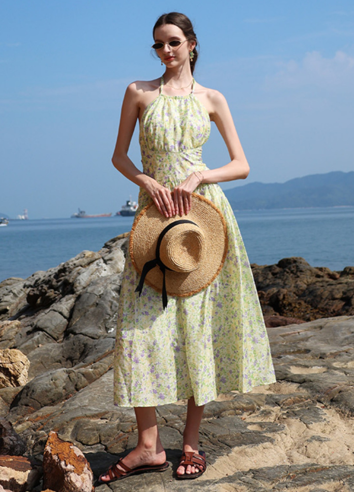 Woman Green Floral Ribbon Halter Neck Flare Dress CDR101
